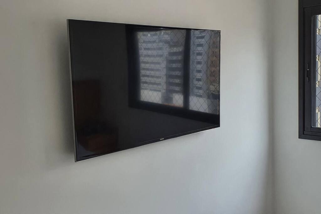 No Cabral Em Curitiba, Com 3 Quartos Sendo Um Closed, E 2 Garagens Apartment *