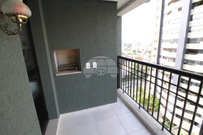No Cabral Em Curitiba, Com 3 Quartos Sendo Um Closed, E 2 Garagens